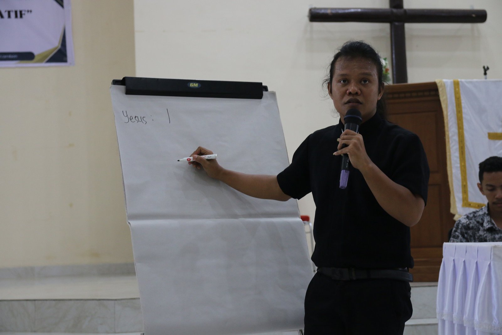 Meningkatkan Kualitas Pengkhotbah Melalui UKM Khotbah Kreatif Prodi Teologi IAKN Ambon